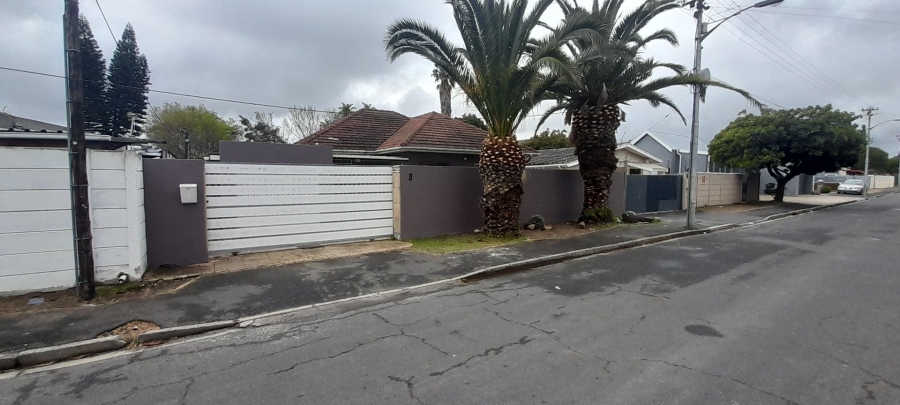 3 Bedroom Property for Sale in Oakdale Western Cape